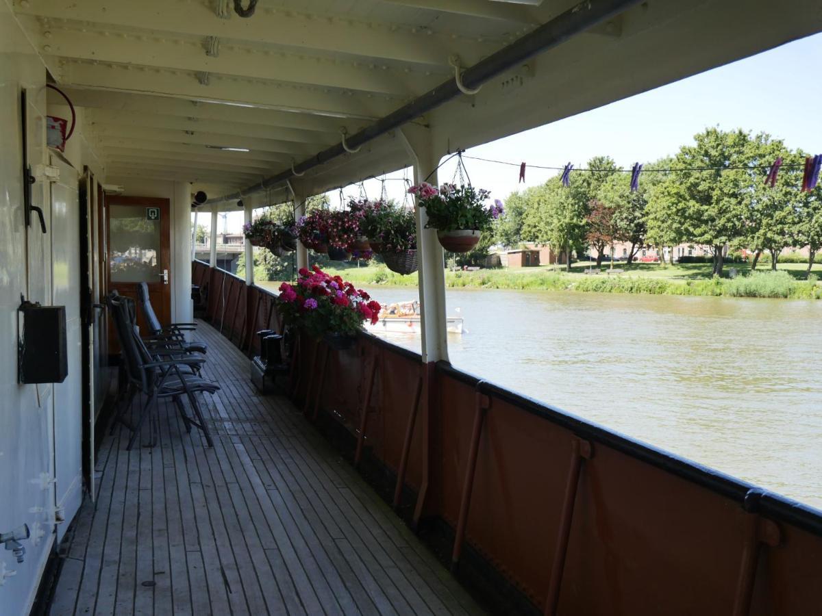 De Logeerboot Bed & Breakfast Dordrecht