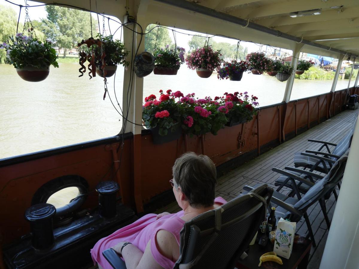De Logeerboot