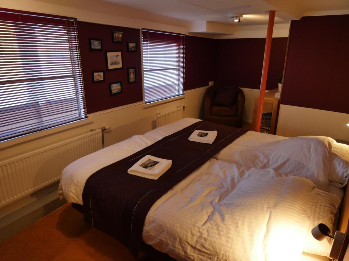 Bed & Breakfast De Logeerboot Dordrecht